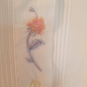 Vtg Buccaneer - Women's - Button Down Embroidered Floral Blouse / Shirt - Size 4